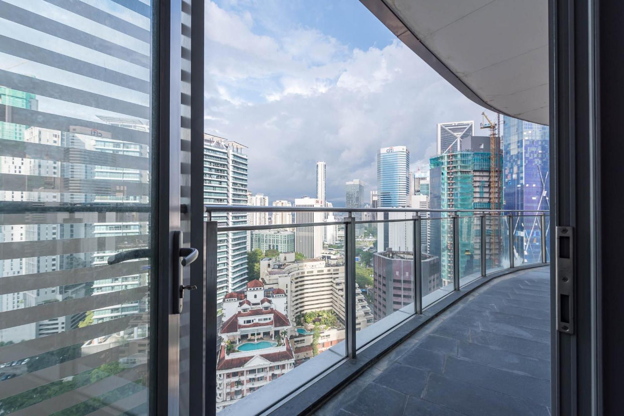 1 Min To Klcc Twin Tower Daire Kuala Lumpur Dış mekan fotoğraf